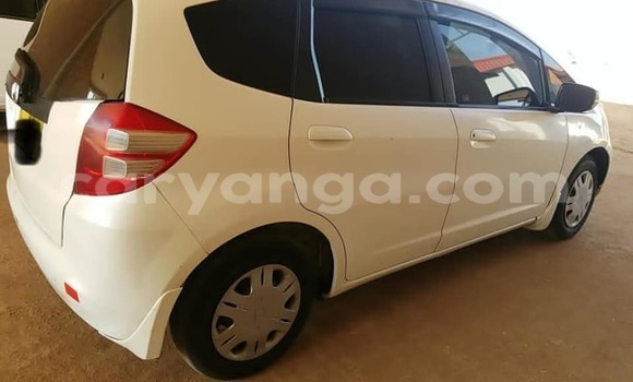 Buy Used Honda FIT White Car in Lilongwe in Malawi Buy Used Honda FIT White Car in Lilongwe in Malawi
