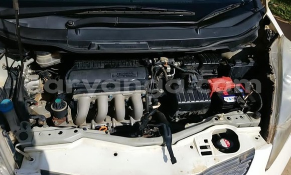 Buy Used Honda FIT White Car in Lilongwe in Malawi Buy Used Honda FIT White Car in Lilongwe in Malawi