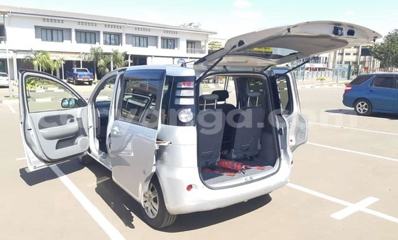 Buy Used Toyota Sienta White Car in Lilongwe in Malawi Buy Used Toyota Sienta White Car in Lilongwe in Malawi