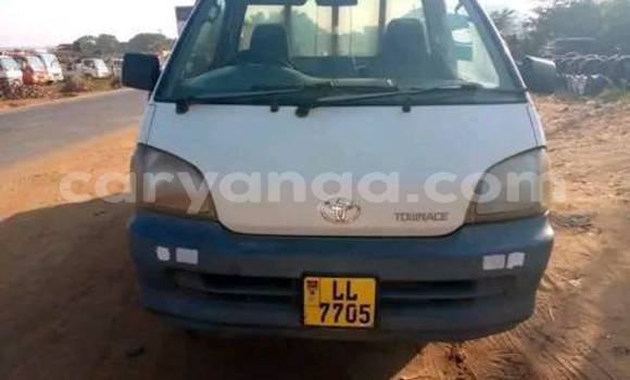 Nunua Ilio tumika Toyota TownAce White Gari ndani ya Lilongwe nchini Malawi Nunua Ilio tumika Toyota TownAce White Gari ndani ya Lilongwe nchini Malawi