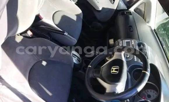 Nunua Ilio tumika Honda FIT Silver Gari ndani ya Lilongwe nchini Malawi Nunua Ilio tumika Honda FIT Silver Gari ndani ya Lilongwe nchini Malawi