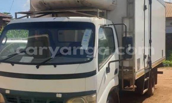 Nunua Ilio tumika Toyota Dyna White Gari ndani ya Lilongwe nchini Malawi Nunua Ilio tumika Toyota Dyna White Gari ndani ya Lilongwe nchini Malawi