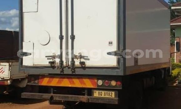 Nunua Ilio tumika Toyota Dyna White Gari ndani ya Lilongwe nchini Malawi Nunua Ilio tumika Toyota Dyna White Gari ndani ya Lilongwe nchini Malawi