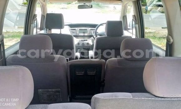 Nunua Ilio tumika Toyota Voxy Silver Gari ndani ya Lilongwe nchini Malawi Nunua Ilio tumika Toyota Voxy Silver Gari ndani ya Lilongwe nchini Malawi