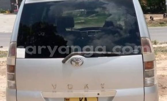 Nunua Ilio tumika Toyota Voxy Silver Gari ndani ya Lilongwe nchini Malawi Nunua Ilio tumika Toyota Voxy Silver Gari ndani ya Lilongwe nchini Malawi