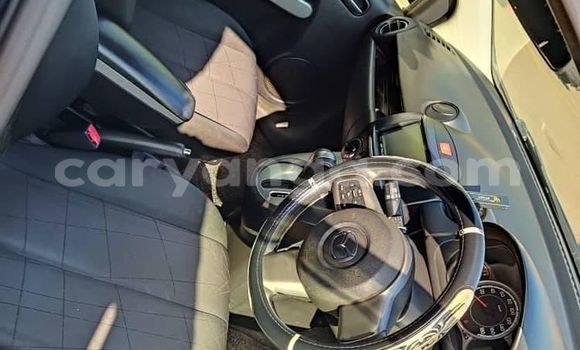 Acheter Occasion Voiture Mazda Demio Bleu à Blantyre, Malawi Acheter Occasion Voiture Mazda Demio Bleu à Blantyre, Malawi