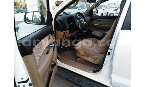 Buy Import Toyota Fortuner White Car in Import - Dubai in Malawi Buy Import Toyota Fortuner White Car in Import - Dubai in Malawi