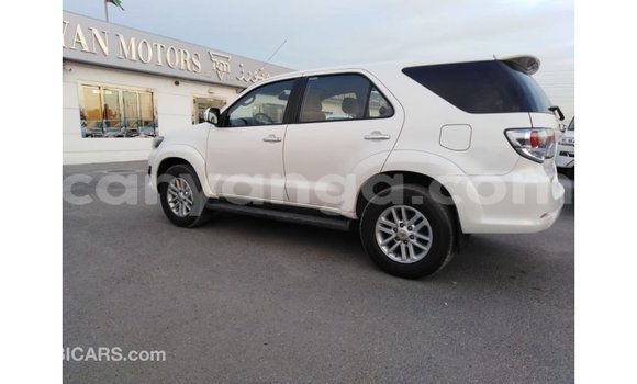 Buy Import Toyota Fortuner White Car in Import - Dubai in Malawi Buy Import Toyota Fortuner White Car in Import - Dubai in Malawi