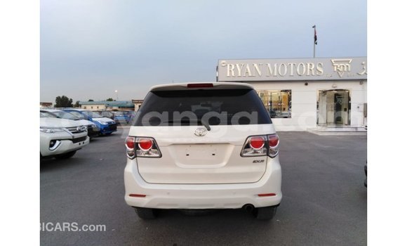 Buy Import Toyota Fortuner White Car in Import - Dubai in Malawi Buy Import Toyota Fortuner White Car in Import - Dubai in Malawi