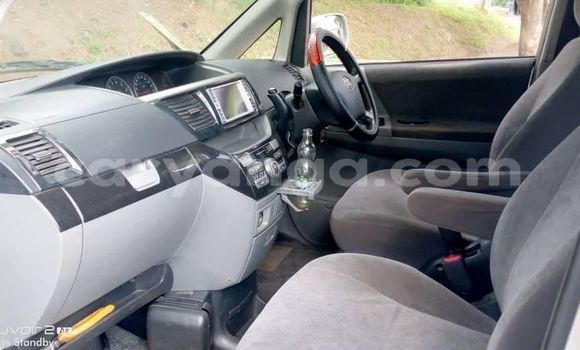 Buy Used Toyota Voxy Silver Car in Blantyre in Malawi Buy Used Toyota Voxy Silver Car in Blantyre in Malawi