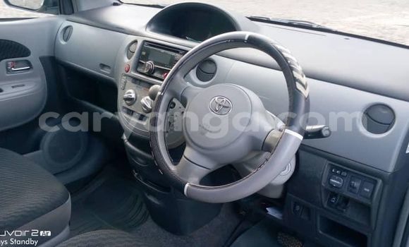 Buy Used Toyota Sienta Silver Car in Blantyre in Malawi Buy Used Toyota Sienta Silver Car in Blantyre in Malawi