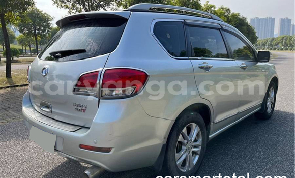 Buy Used Haval H6 Silver Car in Chikwawa in Chikwawa Buy Used Haval H6 Silver Car in Chikwawa in Chikwawa