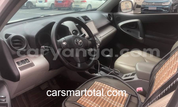 Buy Used Toyota RAV4 White Car in Import - Dubai in Malawi Buy Used Toyota RAV4 White Car in Import - Dubai in Malawi