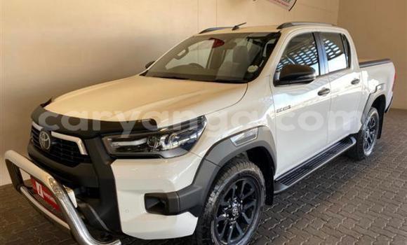 Nunua Ilio tumika Toyota Hilux White Gari ndani ya Blantyre nchini Malawi Nunua Ilio tumika Toyota Hilux White Gari ndani ya Blantyre nchini Malawi