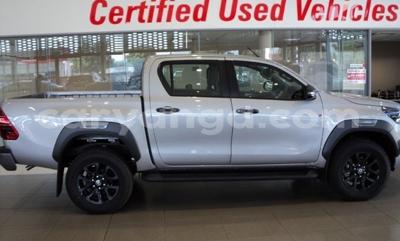 Nunua Ilio tumika Toyota Hilux Silver Gari ndani ya Blantyre nchini Malawi Nunua Ilio tumika Toyota Hilux Silver Gari ndani ya Blantyre nchini Malawi