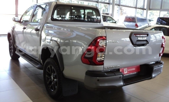 Nunua Ilio tumika Toyota Hilux Silver Gari ndani ya Blantyre nchini Malawi Nunua Ilio tumika Toyota Hilux Silver Gari ndani ya Blantyre nchini Malawi