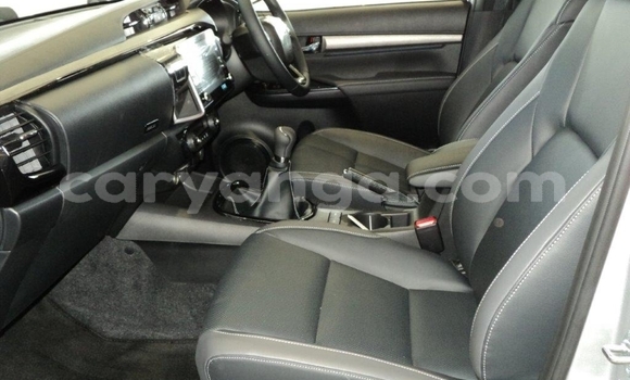 Nunua Ilio tumika Toyota Hilux Silver Gari ndani ya Blantyre nchini Malawi Nunua Ilio tumika Toyota Hilux Silver Gari ndani ya Blantyre nchini Malawi