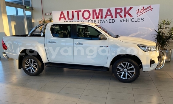 Nunua Ilio tumika Toyota Hilux White Gari ndani ya Blantyre nchini Malawi Nunua Ilio tumika Toyota Hilux White Gari ndani ya Blantyre nchini Malawi