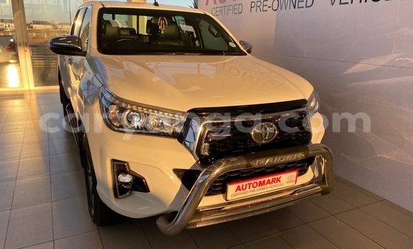 Nunua Ilio tumika Toyota Hilux White Gari ndani ya Blantyre nchini Malawi Nunua Ilio tumika Toyota Hilux White Gari ndani ya Blantyre nchini Malawi