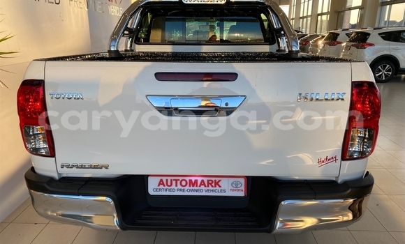 Nunua Ilio tumika Toyota Hilux White Gari ndani ya Blantyre nchini Malawi Nunua Ilio tumika Toyota Hilux White Gari ndani ya Blantyre nchini Malawi
