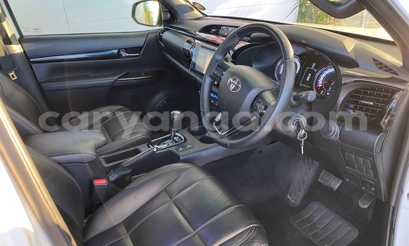 Nunua Ilio tumika Toyota Hilux White Gari ndani ya Blantyre nchini Malawi Nunua Ilio tumika Toyota Hilux White Gari ndani ya Blantyre nchini Malawi