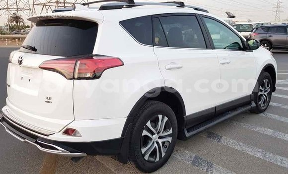 Nunua Imported Toyota RAV4 White Gari ndani ya Import - Dubai nchini Malawi Nunua Imported Toyota RAV4 White Gari ndani ya Import - Dubai nchini Malawi