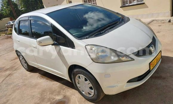 Buy Used Honda FIT White Car in Blantyre in Malawi Buy Used Honda FIT White Car in Blantyre in Malawi