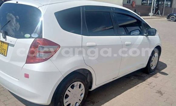 Buy Used Honda FIT White Car in Blantyre in Malawi Buy Used Honda FIT White Car in Blantyre in Malawi