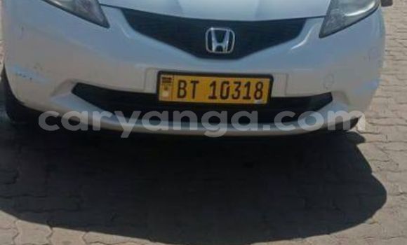 Buy Used Honda FIT White Car in Blantyre in Malawi Buy Used Honda FIT White Car in Blantyre in Malawi