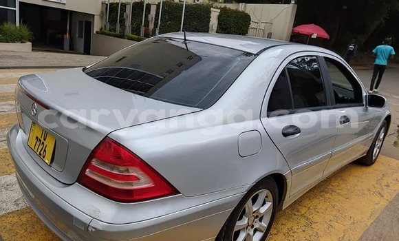 Acheter Occasion Voiture Mercedes‒Benz E–Class Gris à Blantyre, Malawi Acheter Occasion Voiture Mercedes‒Benz E–Class Gris à Blantyre, Malawi