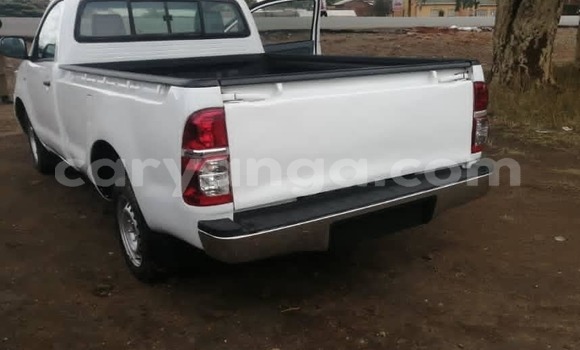 Buy Used Toyota Hilux White Car in Blantyre in Malawi Buy Used Toyota Hilux White Car in Blantyre in Malawi