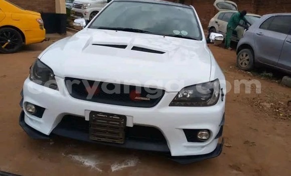 Buy Used Toyota Altezza White Car in Blantyre in Malawi Buy Used Toyota Altezza White Car in Blantyre in Malawi