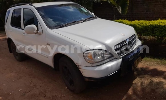 Acheter Occasion Voiture Mercedes‒Benz ML–Class Blanc à Blantyre, Malawi Acheter Occasion Voiture Mercedes‒Benz ML–Class Blanc à Blantyre, Malawi