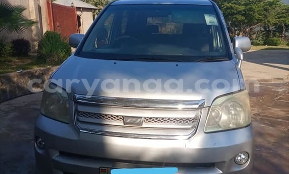 Acheter Occasion Voiture Toyota Noah Gris à Blantyre, Malawi Acheter Occasion Voiture Toyota Noah Gris à Blantyre, Malawi