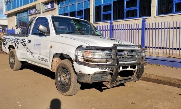 Buy Used Toyota Hilux White Car in Blantyre in Malawi Buy Used Toyota Hilux White Car in Blantyre in Malawi