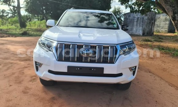 Acheter Occasion Voiture Toyota Land Cruiser Prado Blanc à Blantyre, Malawi Acheter Occasion Voiture Toyota Land Cruiser Prado Blanc à Blantyre, Malawi