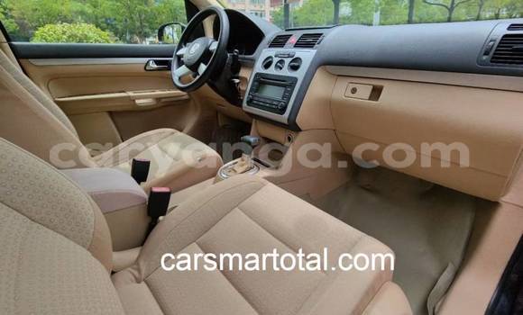 Buy Used Volkswagen Touran Silver Car in Rumphi in Rumphi Buy Used Volkswagen Touran Silver Car in Rumphi in Rumphi