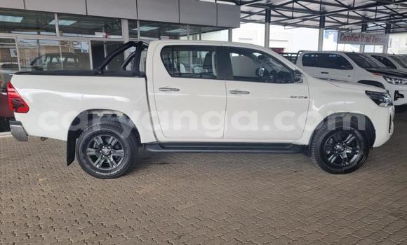Nunua Ilio tumika Toyota Hilux White Gari ndani ya Blantyre nchini Malawi Nunua Ilio tumika Toyota Hilux White Gari ndani ya Blantyre nchini Malawi