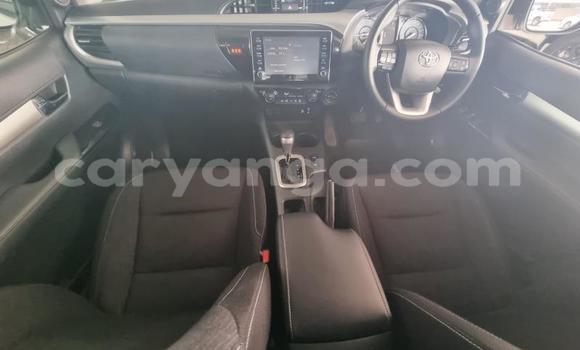 Nunua Ilio tumika Toyota Hilux White Gari ndani ya Blantyre nchini Malawi Nunua Ilio tumika Toyota Hilux White Gari ndani ya Blantyre nchini Malawi