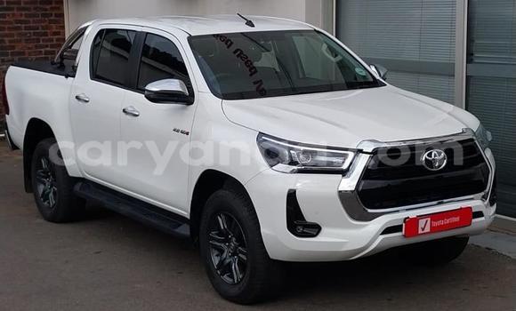 Nunua Ilio tumika Toyota Hilux White Gari ndani ya Blantyre nchini Malawi Nunua Ilio tumika Toyota Hilux White Gari ndani ya Blantyre nchini Malawi