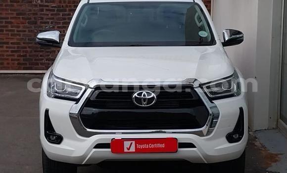 Nunua Ilio tumika Toyota Hilux White Gari ndani ya Blantyre nchini Malawi Nunua Ilio tumika Toyota Hilux White Gari ndani ya Blantyre nchini Malawi