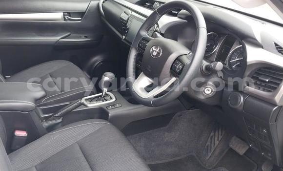 Nunua Ilio tumika Toyota Hilux White Gari ndani ya Blantyre nchini Malawi Nunua Ilio tumika Toyota Hilux White Gari ndani ya Blantyre nchini Malawi