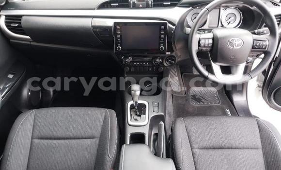 Nunua Ilio tumika Toyota Hilux White Gari ndani ya Blantyre nchini Malawi Nunua Ilio tumika Toyota Hilux White Gari ndani ya Blantyre nchini Malawi