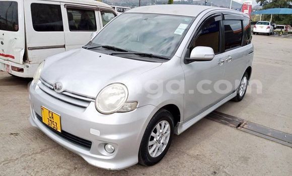 Acheter Occasion Voiture Toyota Sienta Gris à Blantyre, Malawi Acheter Occasion Voiture Toyota Sienta Gris à Blantyre, Malawi