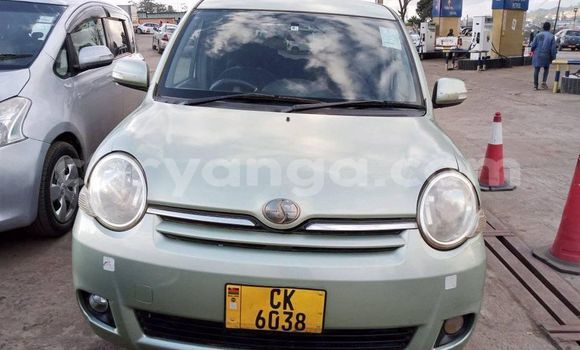 Acheter Occasion Voiture Toyota Sienta Vert à Blantyre, Malawi Acheter Occasion Voiture Toyota Sienta Vert à Blantyre, Malawi