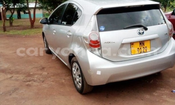 Acheter Occasion Voiture Toyota Aqua Gris à Blantyre, Malawi Acheter Occasion Voiture Toyota Aqua Gris à Blantyre, Malawi