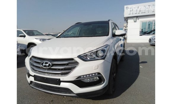 Nunua Imported Hyundai Santa Fe White Gari ndani ya Import - Dubai nchini Malawi Nunua Imported Hyundai Santa Fe White Gari ndani ya Import - Dubai nchini Malawi