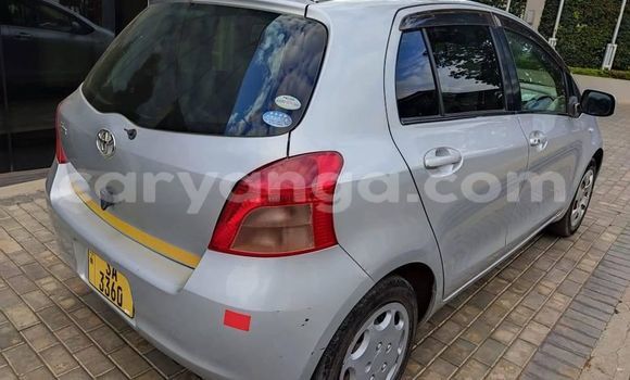Acheter Occasion Voiture Toyota Vitz Gris à Blantyre, Malawi Acheter Occasion Voiture Toyota Vitz Gris à Blantyre, Malawi