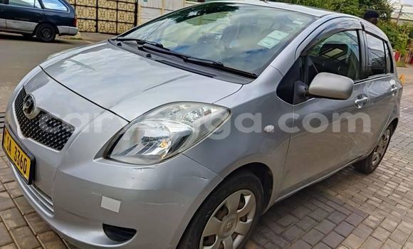 Acheter Occasion Voiture Toyota Vitz Gris à Blantyre, Malawi Acheter Occasion Voiture Toyota Vitz Gris à Blantyre, Malawi