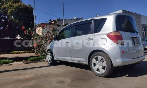 Acheter Occasion Voiture Toyota Ractis Gris à Blantyre, Malawi Acheter Occasion Voiture Toyota Ractis Gris à Blantyre, Malawi